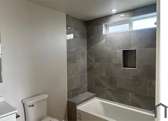 2683 San Marino St #404 — Photo 4
