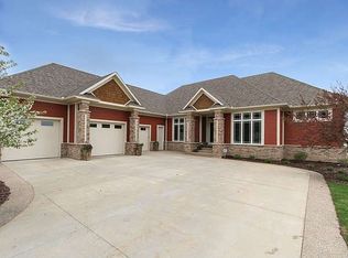 1186 Westhill Dr SW, Rochester, MN 55902