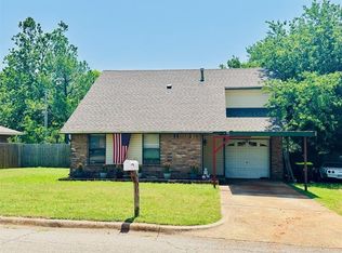 918 Mockingbird Ln, Purcell, OK 73080