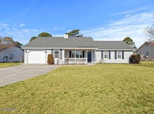 207 Joey Ct, Hubert, NC 28539