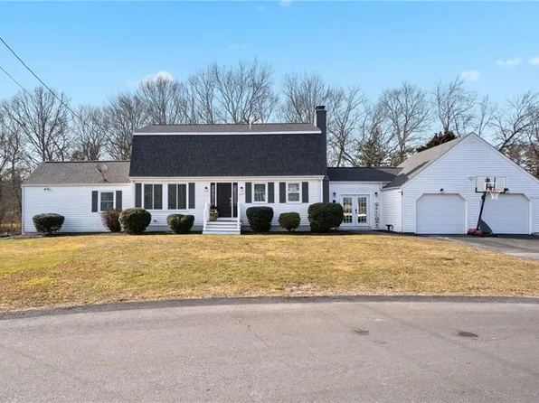 137 Kispert Ct, Swansea, MA 02777