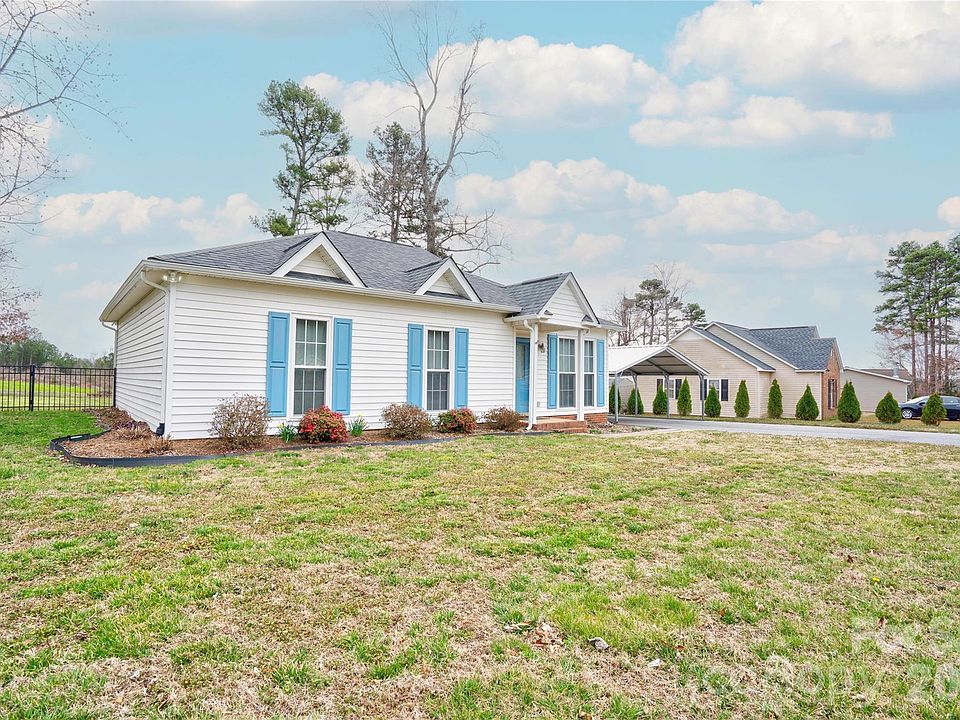 1st image of 113 Charcoal Rd