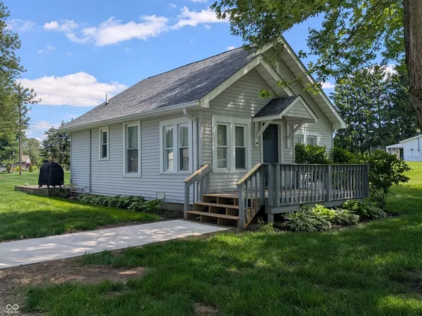 776 S Donald St, Rushville, IN 46173