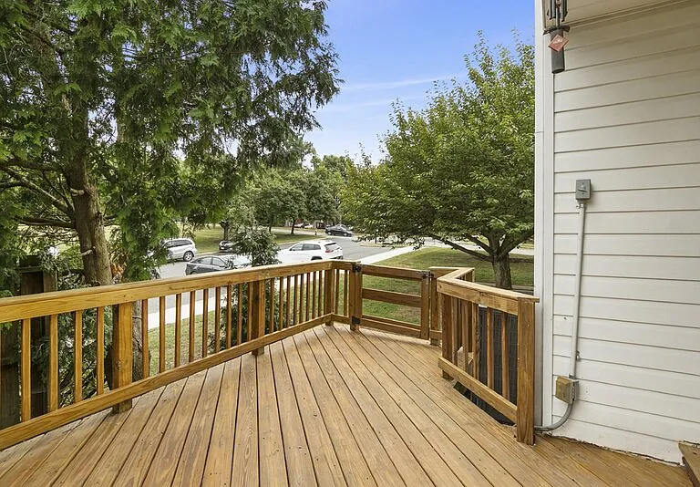 2258 N Tollgate Cir — Photo 24