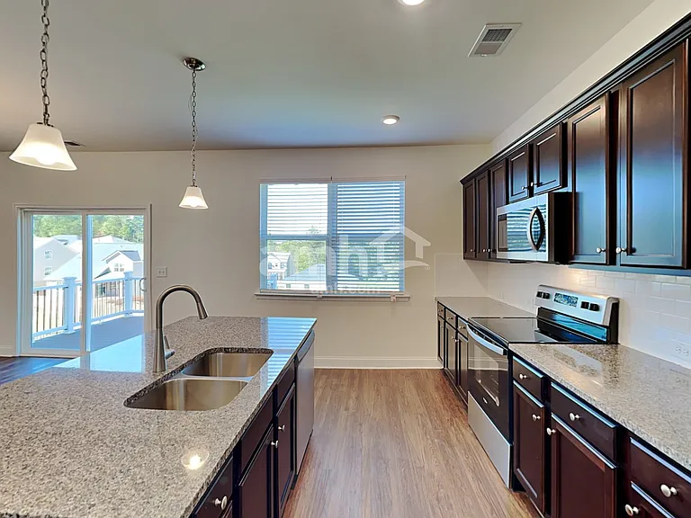 6192 Bridlewood Ln — Photo 4