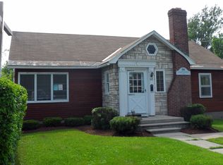 98 Court St #1, Middlebury, VT 05753
