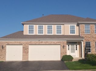 33 Bridlepath Dr, Lindenhurst, IL 60046