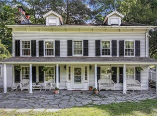 8 Bryant Pond Rd, Putnam Valley, NY 10579