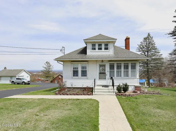 56 McCulloch Avenue, Ravena, NY 12143