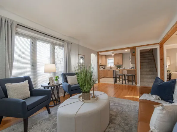 1972 4th St E, Saint Paul, MN 55119