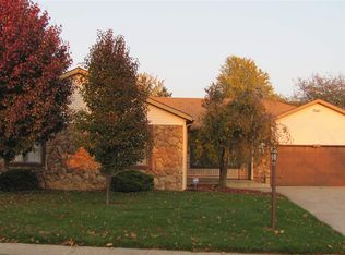 7716 Bridgewater Dr, Fort Wayne, IN 46825