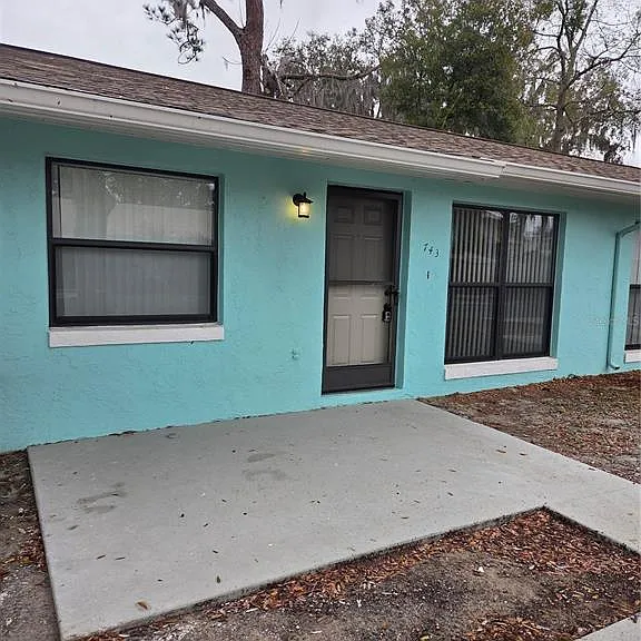 743 E Alfred St — Photo 1