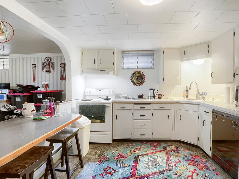 1508 Longs Peak Ave #3 — Photo 4