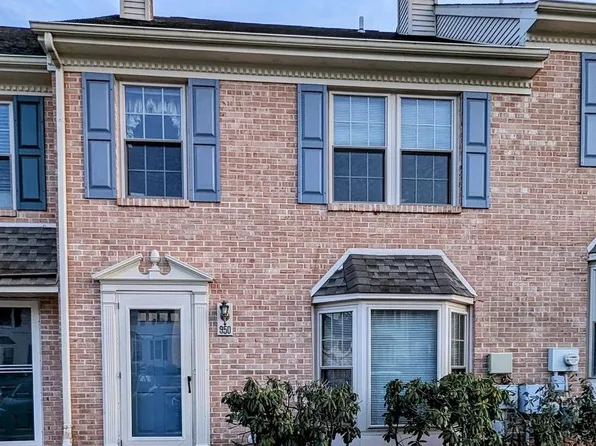 950 Maple Glen Cir, Pottstown, PA 19464