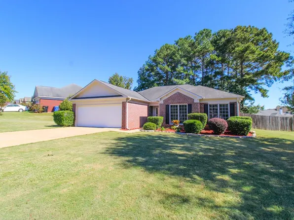 9147 Garrett Lake Dr, Midland, GA 31820