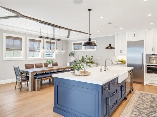 715 2nd St, Hermosa Beach, CA 90254