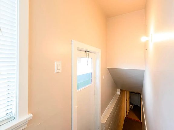2nd image of 4525 Knight St #8