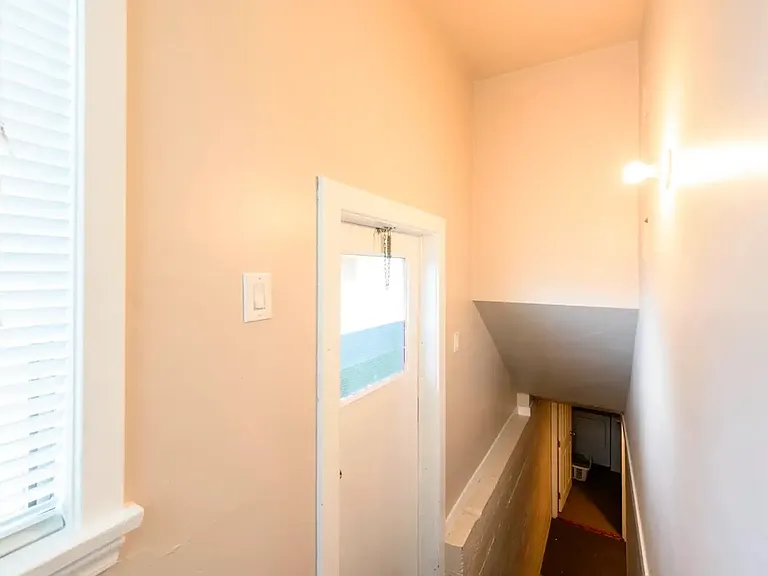 4525 Knight St #8 — Photo 2