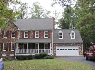 6002 Sedgefield Rd, Midlothian, VA 23112