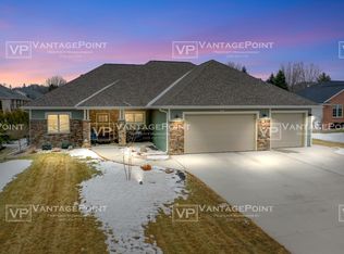 4074 Frobisher Flds, Hobart, WI 54155