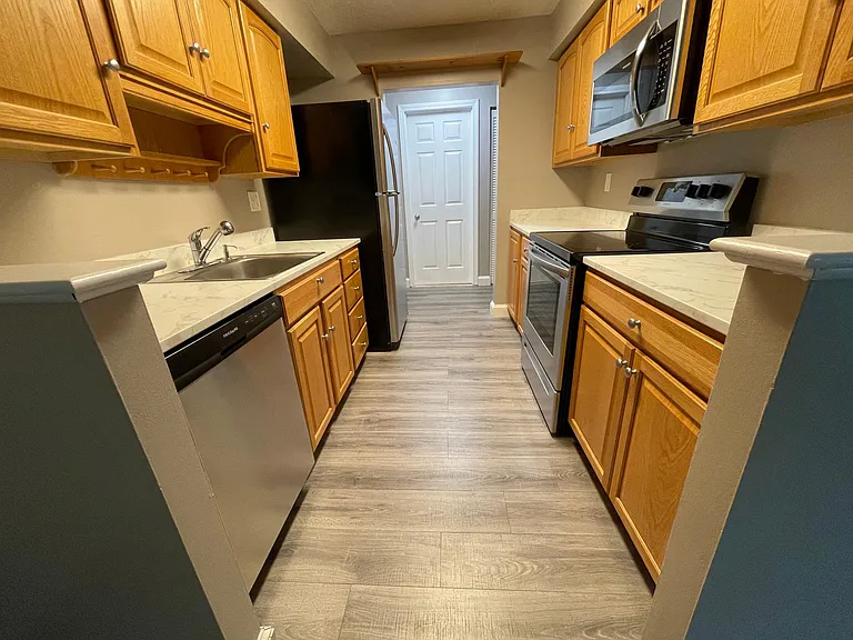 10 Beals Cove Rd #G — Photo 4