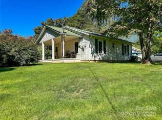 241 Canada Rd, Tuckasegee, NC 28783