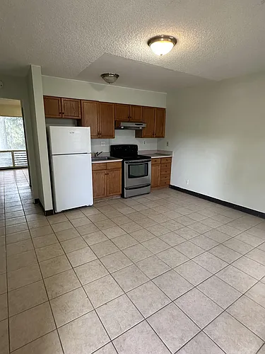 142 Lakeview Cir Photo 1