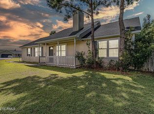 400 Alec Ct, Hubert, NC 28539