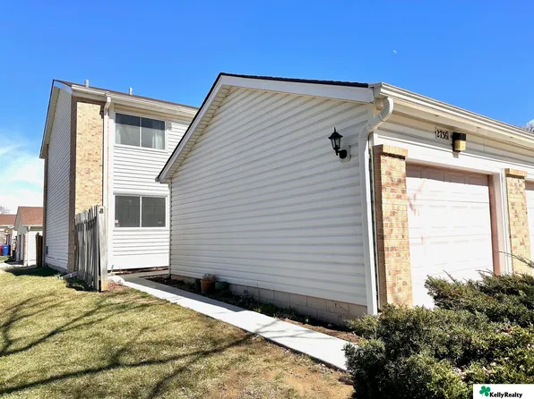 2736 Lloyd St, Bellevue, NE 68005