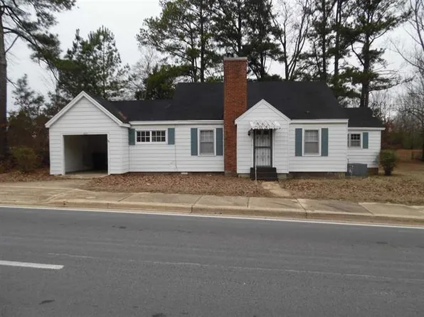 423 N Maple St, Adamsville, TN 38310