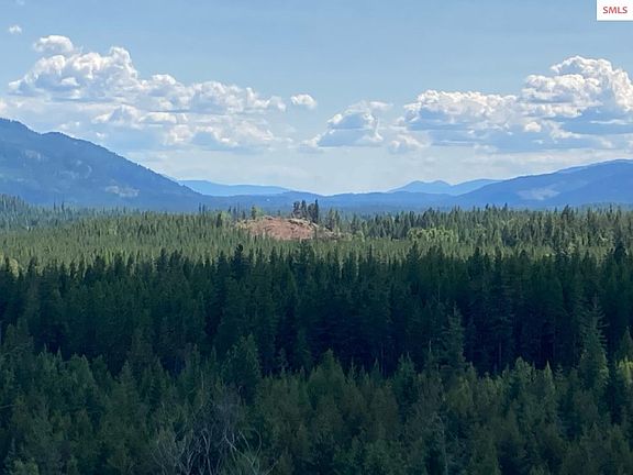 3rd image of 1516 Round Mountain Rd
