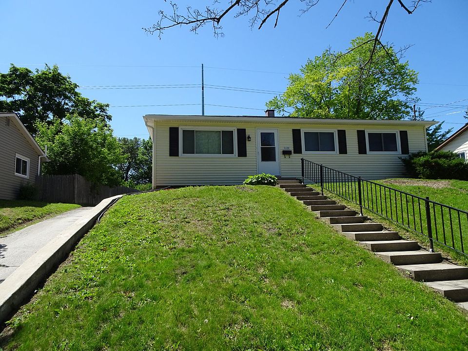 1st image of 1125 W Birch Dr