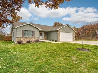 10434 Chippewah Ct, Demotte, IN 46310