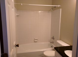 212 W 10th St APT 18, Charlotte, NC 28202