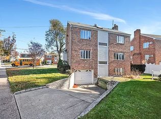 11214 175th St, Jamaica, NY 11433