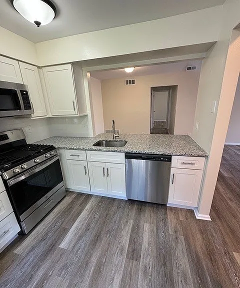 240B Everly Ct #240-B — Photo 5