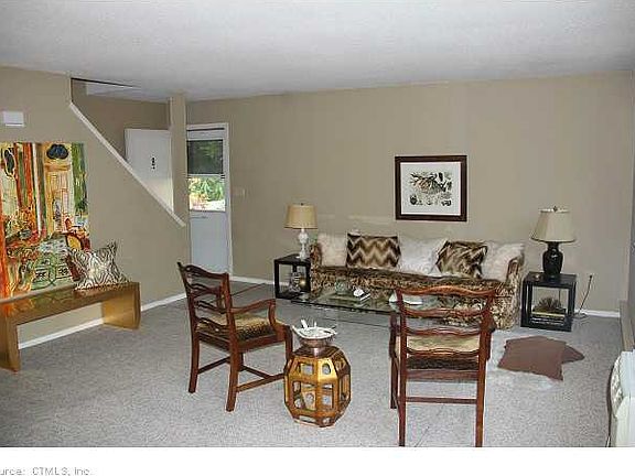 3rd image of 8 Pineview Dr #8B