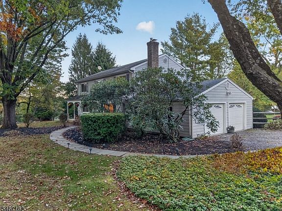 4th image of 123 Rounseville Rd