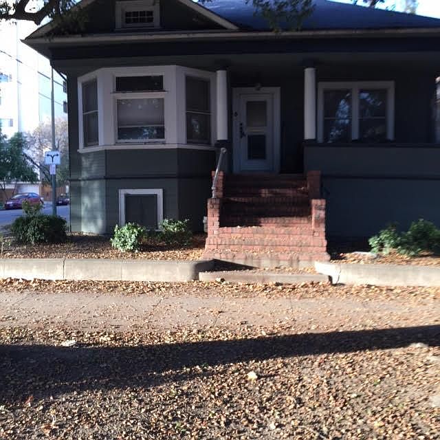 2nd image of 201 N 5th St