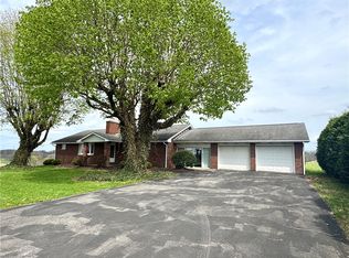 260 Simon Dr, Butler, PA 16002