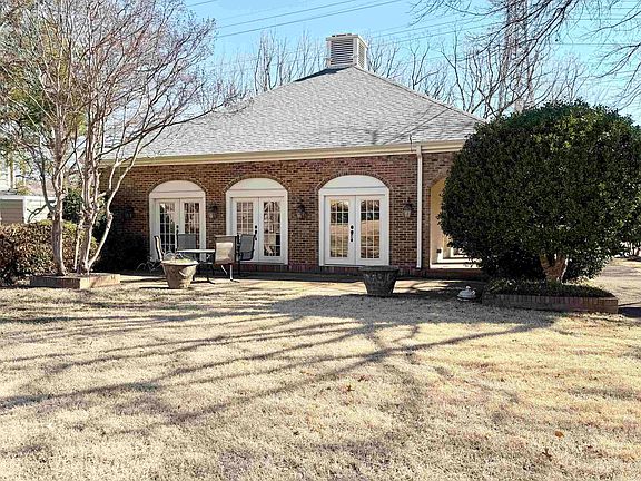 3rd image of 6905 Petworth Rd #6905
