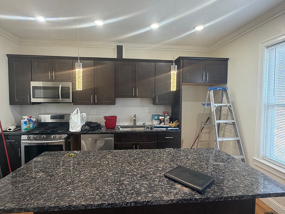 1st image of 9 Nottingham St #1