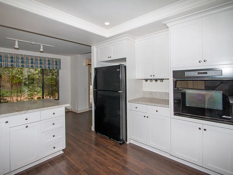 3740 Overpark Rd — Photo 10