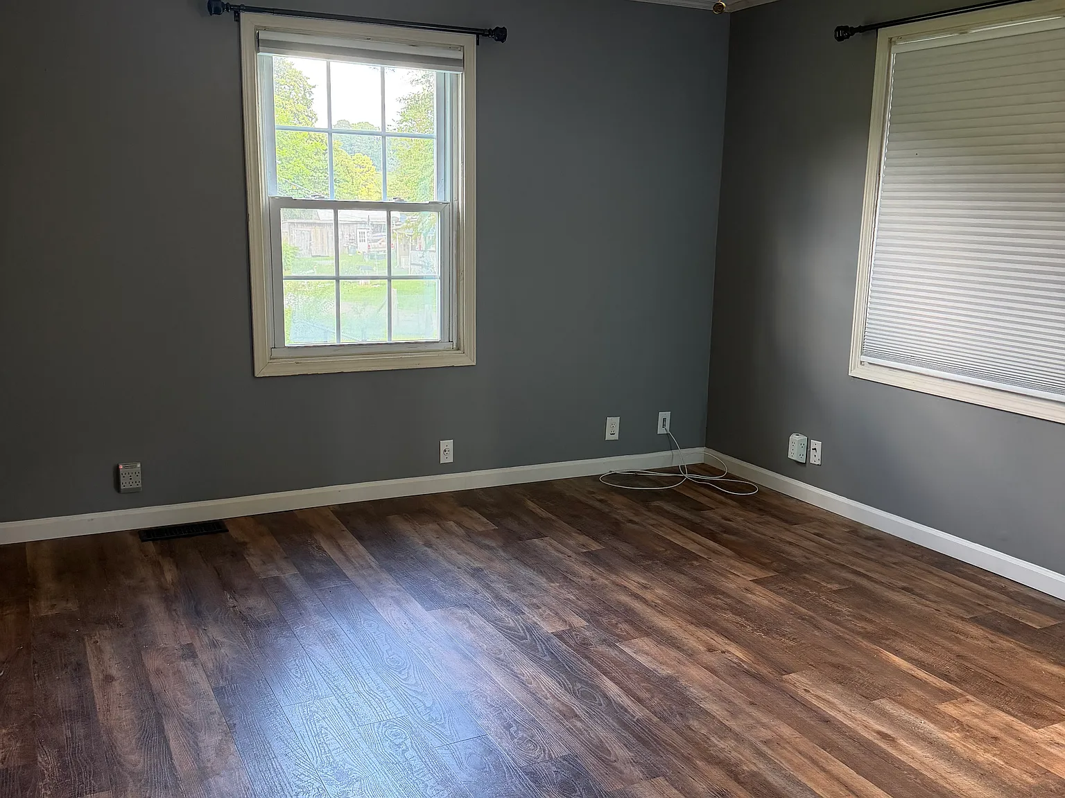 2 bed, 900 sqft, $1,100 — Photo 4
