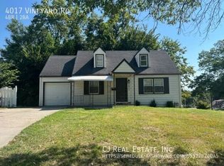 4017 Vineyard Rd, Kansas City, MO 64130