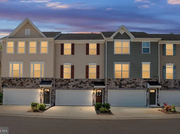 2702 Wheatland Station Way, Fredericksburg, VA 22408