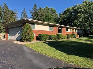 5603 N Rochester Rd, Rochester, MI 48306