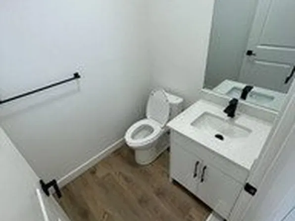 4756 83rd St NW #4756, Calgary, AB T3B 2R2