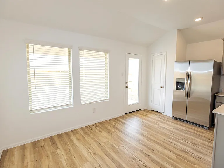 5330 Sleepy Fox Ln — Photo 9