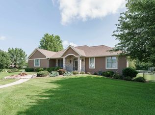 4138 Huntinghorne Dr, Janesville, WI 53546